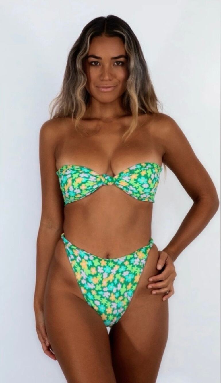 Skatie• ‘Lyndi’ Bikini Top in NAPALI